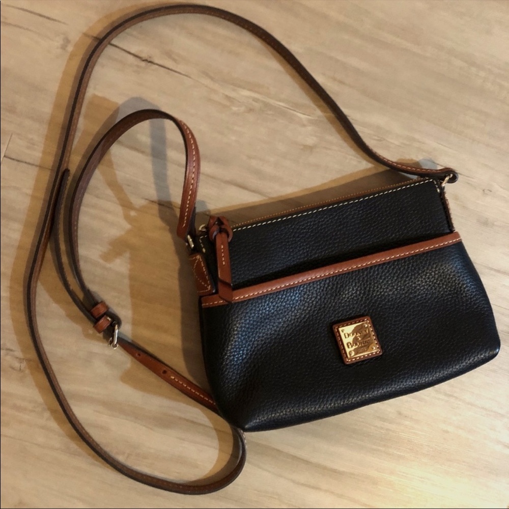 Dooney and Bourke black crossbody Bag